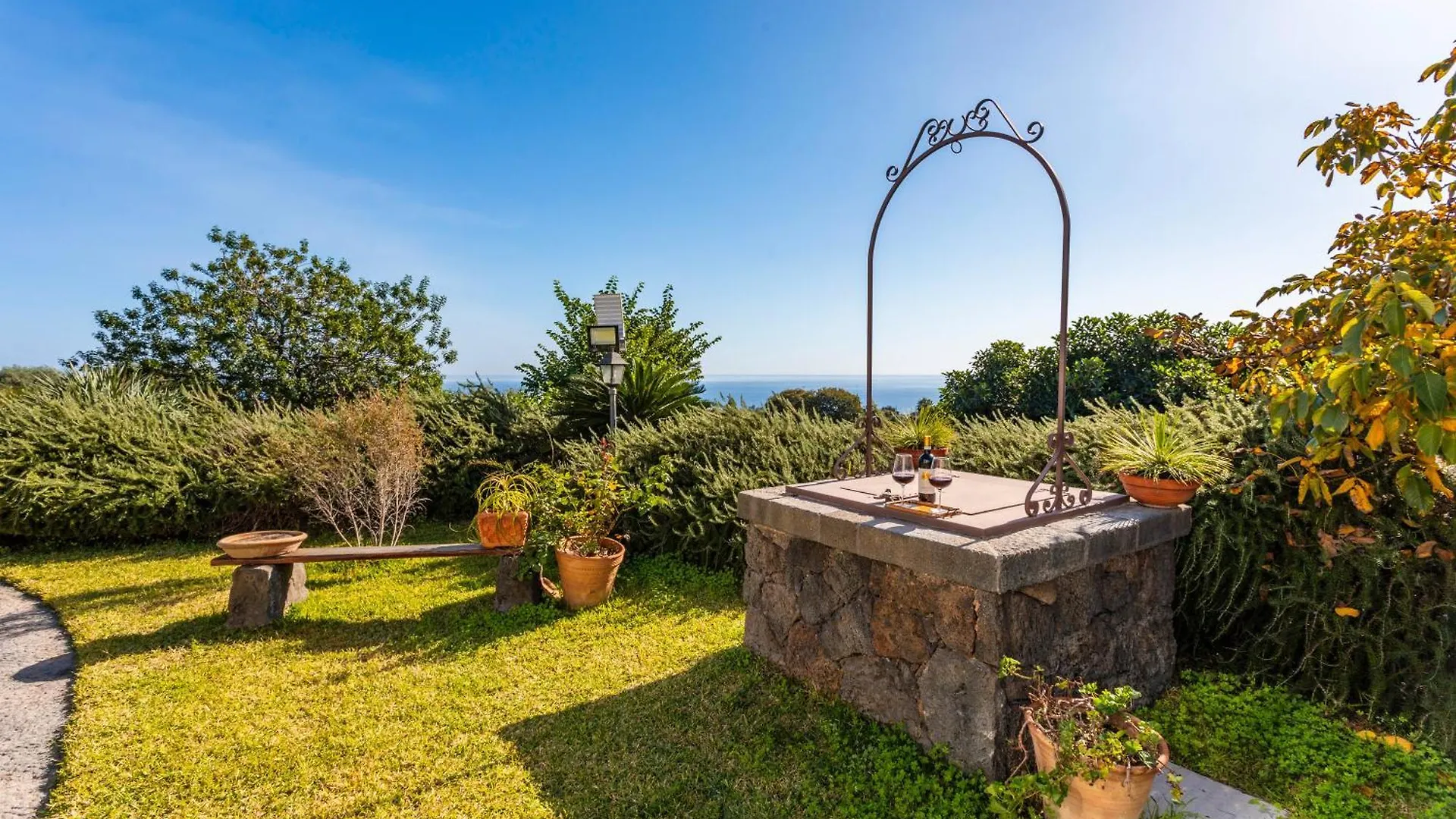 Villa Vittoria - Santa Tecla Acireale Italy