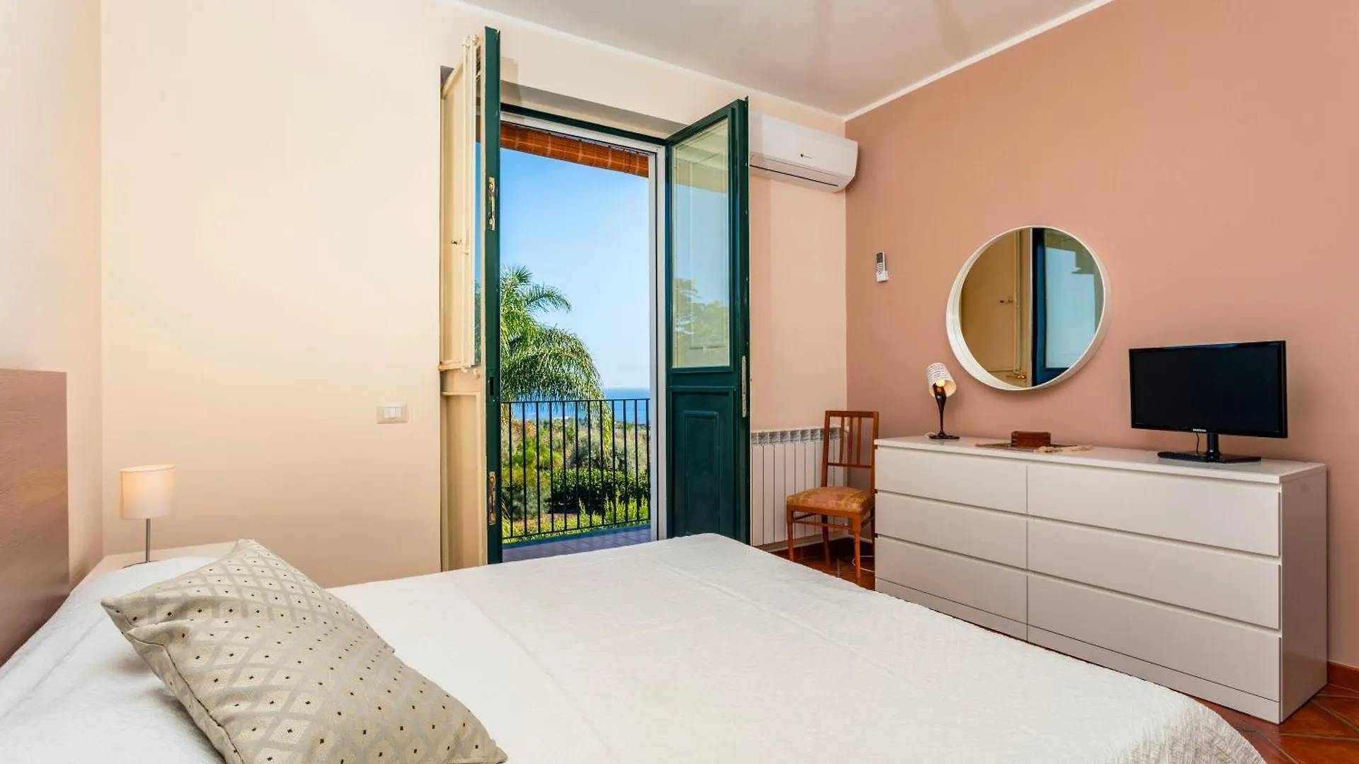 Villa Vittoria - Santa Tecla Acireale